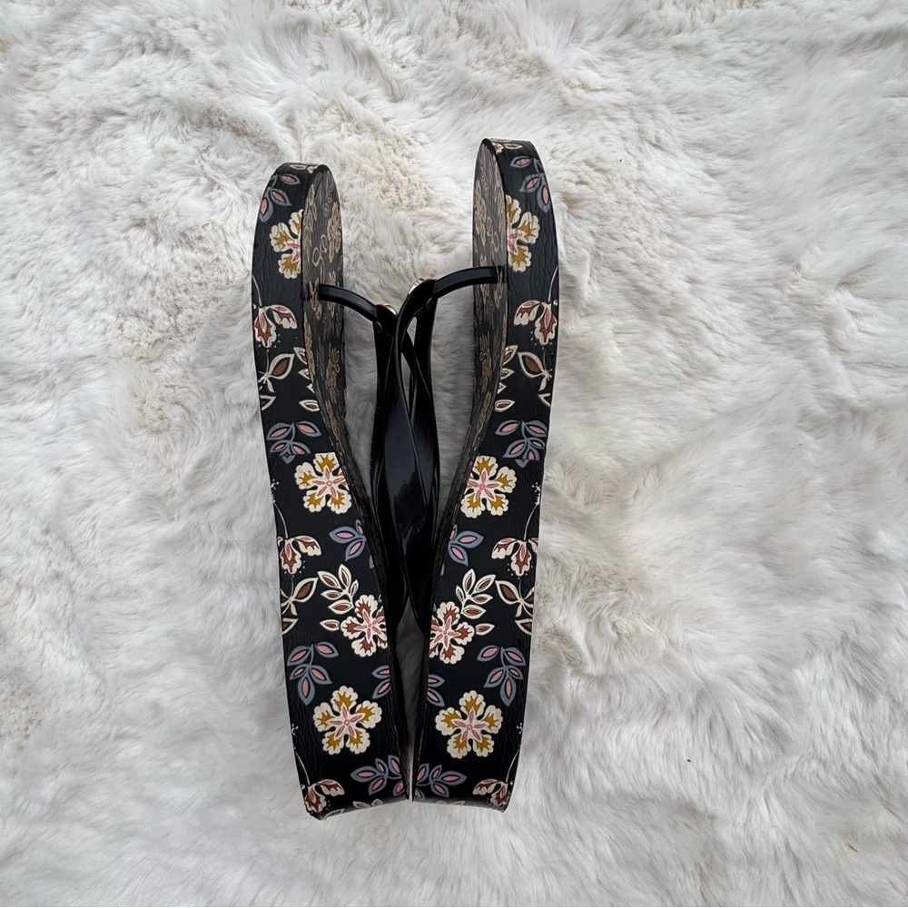 Tory Burch Black Floral Women's Platform Flip Flops - Picture 7 of 9